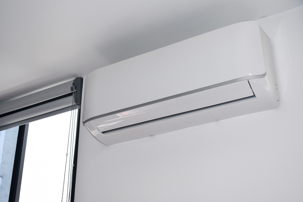 Pros & Cons of Ductless Mini-Splits: Should You Install a Mini-Split?